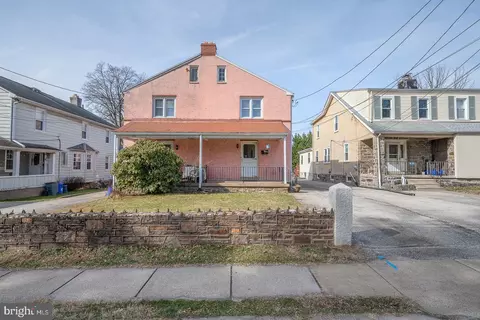 834 Martin Ave, Bryn Mawr, PA 19010