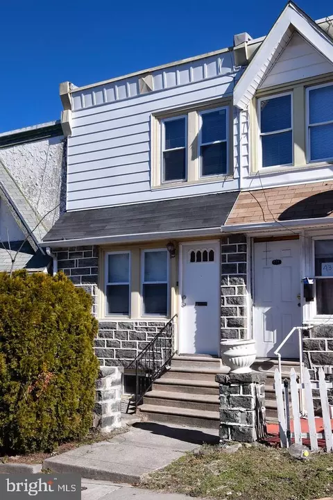 429 Timberlake Rd, Upper Darby, PA 19082