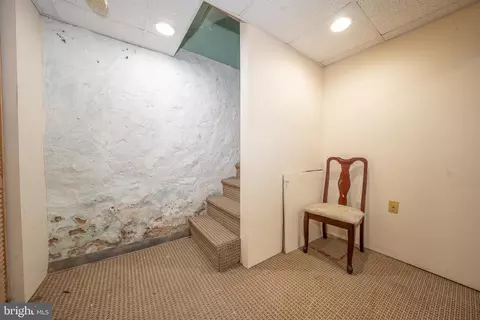 Bath - 19 Ardsley Rd, Upper Darby, PA 19082 photo 3 of 4