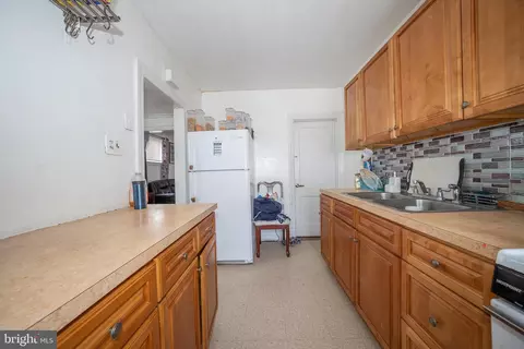 Kitchen - 19 Ardsley Rd, Upper Darby, PA 19082 photo 2 of 2