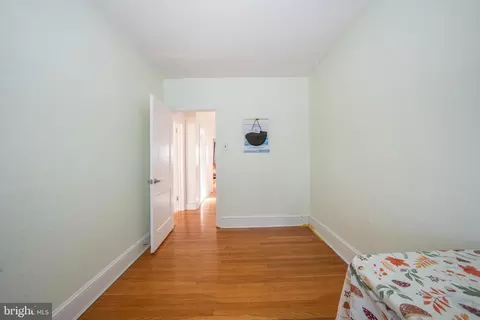 Living - 19 Ardsley Rd, Upper Darby, PA 19082 photo 6 of 6