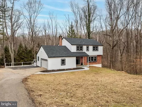 33 Grist Mill Rd, Glen Mills, PA 19342