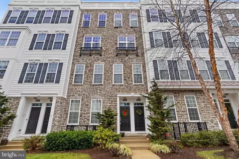 106 A Jay Aly, Media, PA 19063