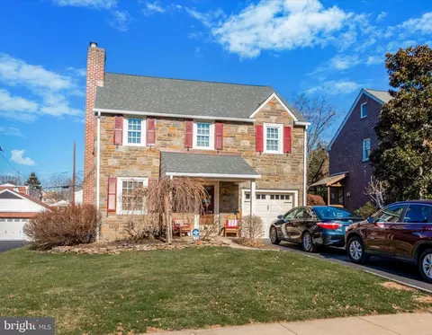 26 Braeburn Rd, Havertown, PA 19083
