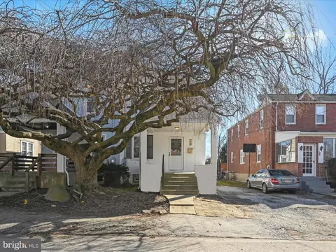 133 Eachus Ave, Bryn Mawr, PA 19010