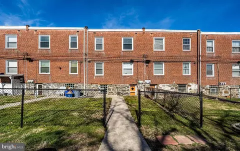 Exterior - 257 E Township Line Rd, Upper Darby, PA 19082 photo 7 of 8