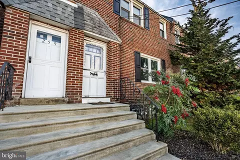 Exterior - 257 E Township Line Rd, Upper Darby, PA 19082 photo 4 of 8