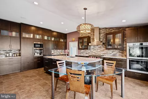 Kitchen - 315 Edgehill Rd, Wayne, PA 19087 photo 3 of 4