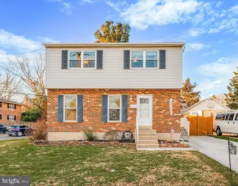 93 Lincoln St, Folsom, PA 19033