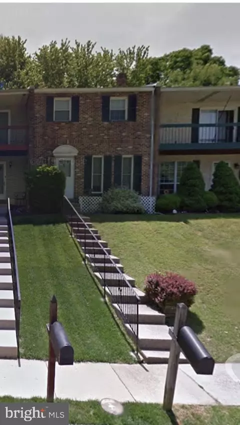 8 Colonial Way, Aston, PA 19014