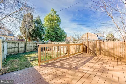 Exterior - 5 Maple St, Marcus Hook, PA 19061 photo 1 of 2