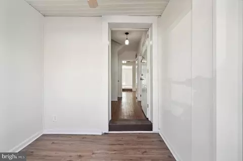 Entry Way - 5 Maple St, Marcus Hook, PA 19061 photo 2 of 2