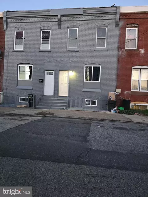 1017 Upland St, Chester, PA 19013