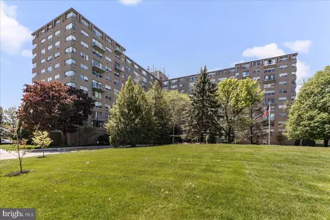 1030 E Lancaster Ave #121, Bryn Mawr, PA 19010