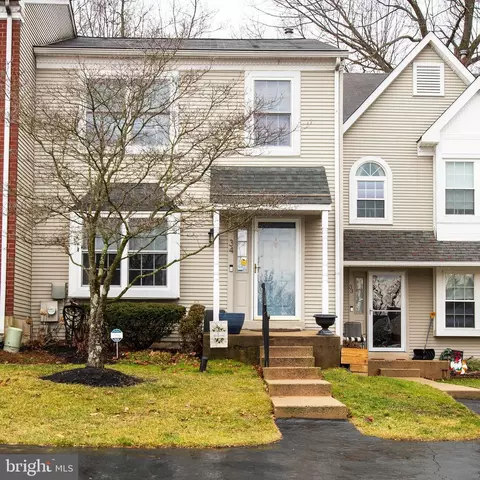 34 Eusden Dr, Aston, PA 19014
