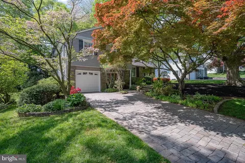 824 W Rolling Rd, Springfield, PA 19064