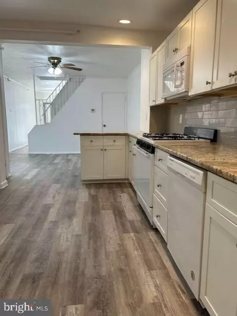 301 Green St, Marcus Hook, PA 19061
