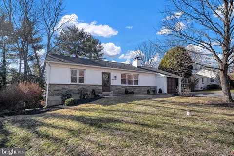 303 Highland Ave, Wallingford, PA 19086