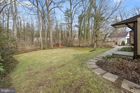 Exterior - 533 Brookside Ave, Wayne, PA 19087 photo 3 of 9