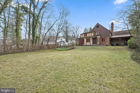 Exterior - 533 Brookside Ave, Wayne, PA 19087 photo 7 of 9