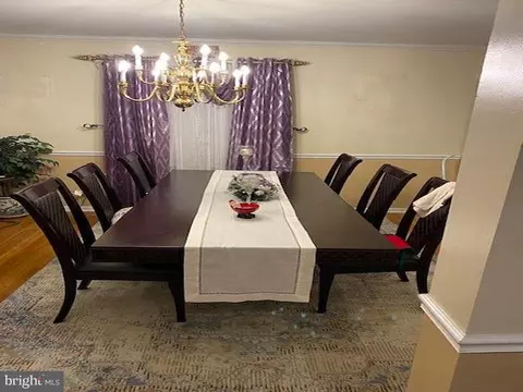 57 S Oak Ave, Clifton Heights, PA 19018