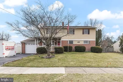 2687 Bancroft Dr, Aston, PA 19014