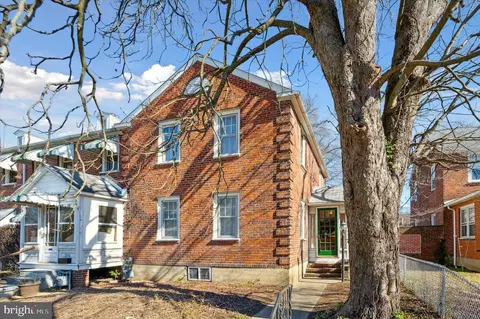 644 Saude Ave, Essington, PA 19029