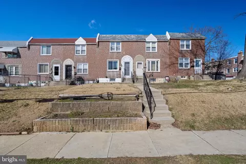 363 Westmont Dr, Darby, PA 19023
