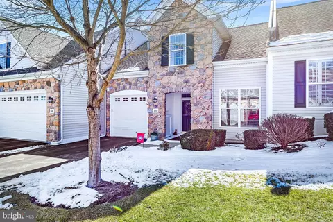 3512 Dogwood Dr, Garnet Valley, PA 19060