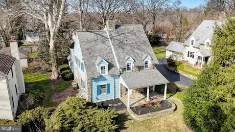 Exterior - 332 Oak Ter, Wayne, PA 19087 photo 12 of 16