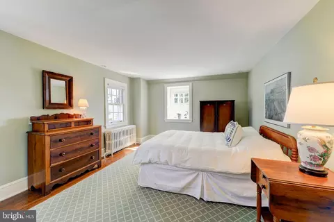 Bedroom - 332 Oak Ter, Wayne, PA 19087 photo 5 of 10