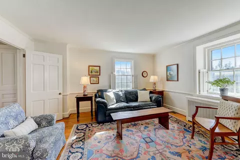 Living - 332 Oak Ter, Wayne, PA 19087 photo 9 of 9