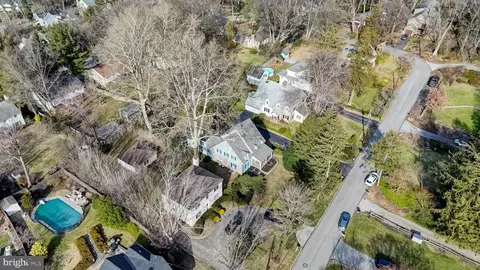 View/Area - 332 Oak Ter, Wayne, PA 19087 photo 3 of 3