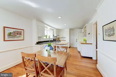 Dining - 332 Oak Ter, Wayne, PA 19087 photo 4 of 5