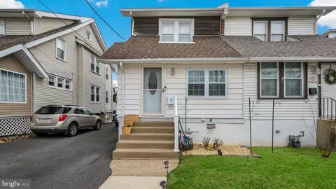 705 Summit Ave, Prospect Park, PA 19076