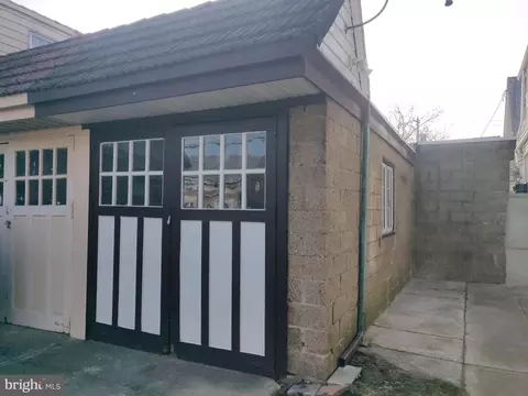 Exterior - 114 Heather Rd, Upper Darby, PA 19082 photo 6 of 7