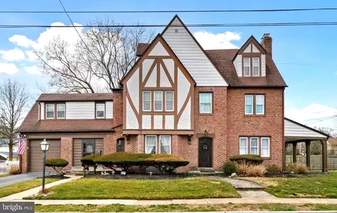 4000 State Rd, Drexel Hill, PA 19026