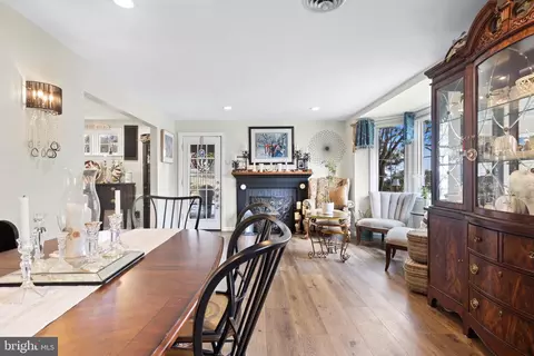 Dining - 200 Summit Rd, Springfield, PA 19064 photo 4 of 4