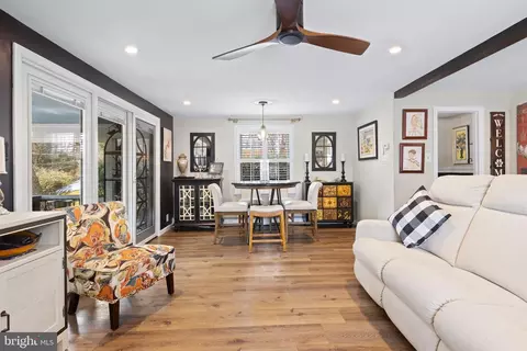 Living - 200 Summit Rd, Springfield, PA 19064 photo 3 of 3