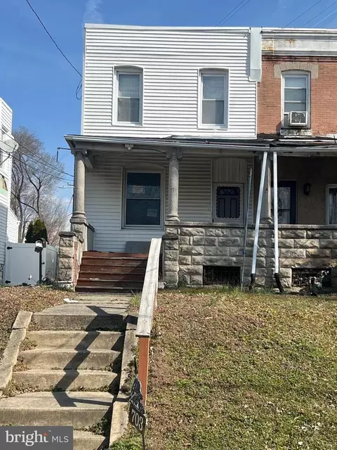 703 Saville Ave, Crum Lynne, PA 19022
