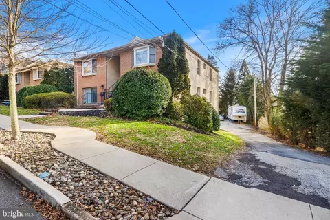 28 W 6th St, Media, PA 19063