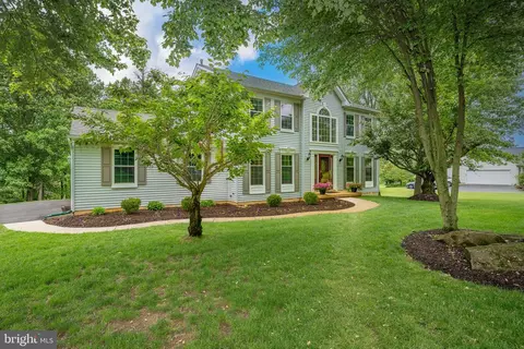 1228 Longmeadow Rd, Garnet Valley, PA 19060