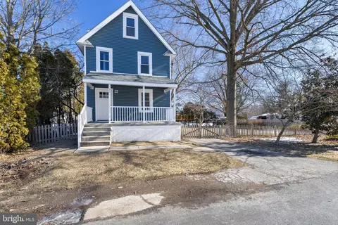 31 Wildwood Ave, Morton, PA 19070