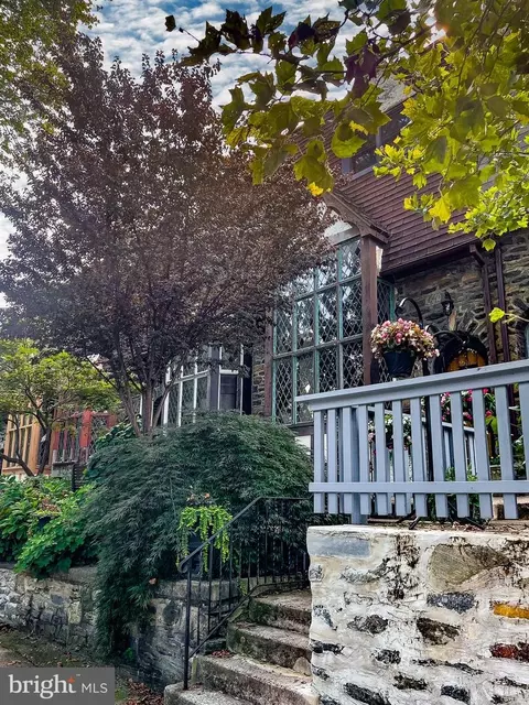 304 Richfield Rd, Upper Darby, PA 19082