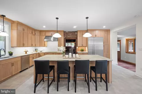 Kitchen - 734 Brooke Rd, Wayne, PA 19087 photo 5 of 6
