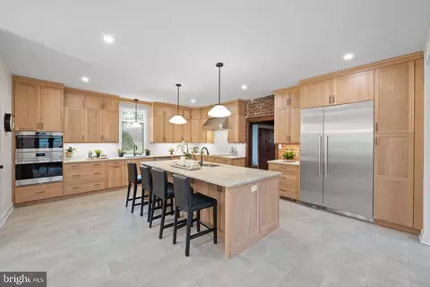 Kitchen - 734 Brooke Rd, Wayne, PA 19087 photo 3 of 6
