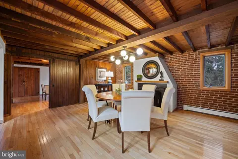 Dining - 734 Brooke Rd, Wayne, PA 19087 photo 3 of 5