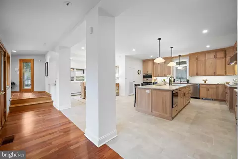 Kitchen - 734 Brooke Rd, Wayne, PA 19087 photo 6 of 6