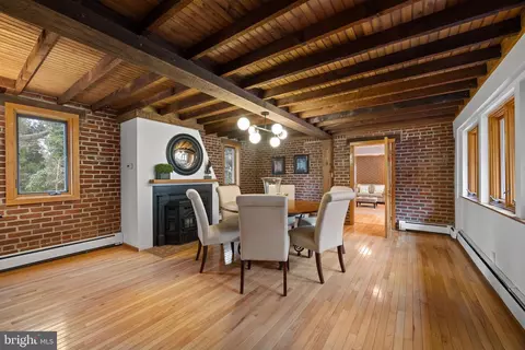 Dining - 734 Brooke Rd, Wayne, PA 19087 photo 4 of 5