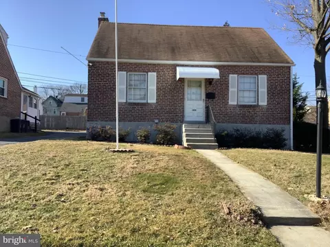 204 Sharon Park Dr, Folcroft, PA 19032